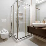 Golden Terrace Delight 公寓